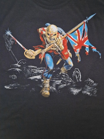 Giacca di felpa 'Trooper' di Iron Maiden in nero