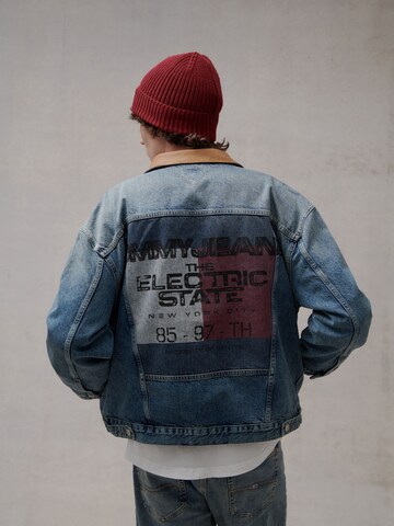Tommy Jeans Jacke in Blau