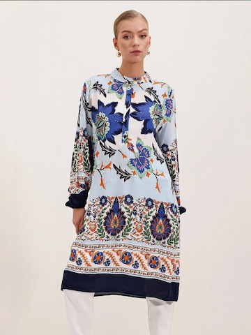 Bigdart - Vestidos camiseiros em azul: frente