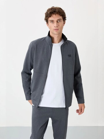 Survêtement 'Aktive Sets' Tommy Life en gris