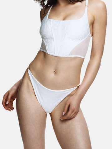 EKCENTRIK - Tanga 'Sating Thong White' en blanco