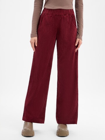 Marie Lund Wide Leg Hose in Rot: Vorderseite