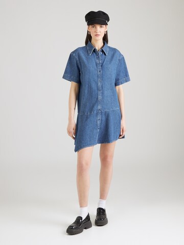 & Other Stories Kleid in Blau: Vorderseite