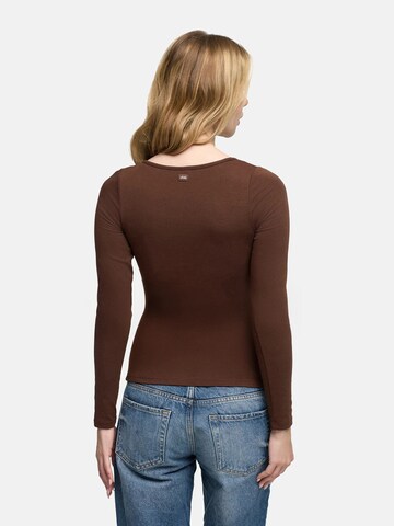 Haut 'Cotton Long Sleeve mit integriertem Wireless Bra' cfab (formerly creamy fabrics) en marron