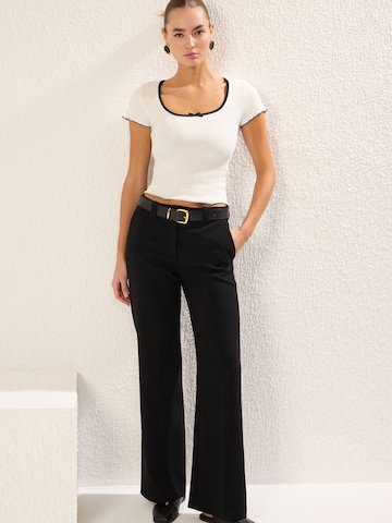 Trendyol Koszulka w kolorze beżowy