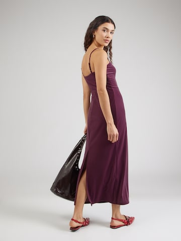 GAP Klänning i röd