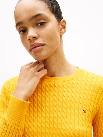 TOMMY HILFIGER Sweater in Yellow
