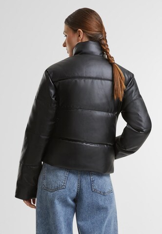 Urban Classics Between-season jacket in Black