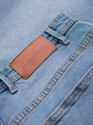 Ombre Regular Jeans‌‌‌‌‌‌‌‌ in Blau