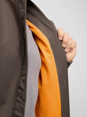 Derbe Between-Season Jacket 'Blousby' in Brown