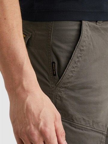 PME Legend Regular Housut 'Nordrop tapered fit cargo shorts' värissä harmaa