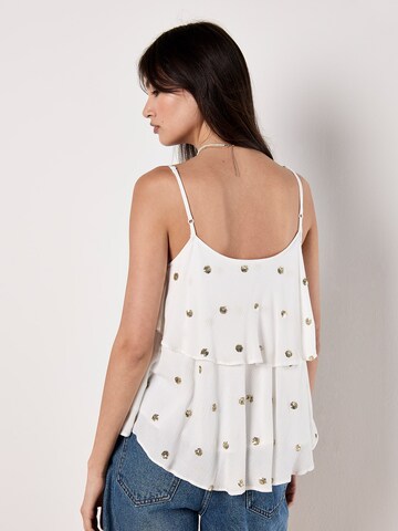 Apricot Top in White
