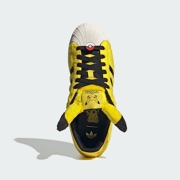 ADIDAS ORIGINALS Σνίκερ χαμηλό 'Pokémon Superstar II' σε κίτρινο