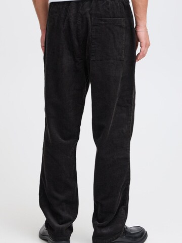 !Solid Regular Chino trousers 'Gutti' in Black