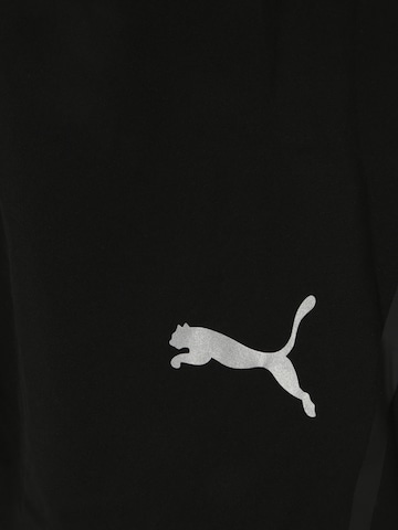 PUMA Regular Sportshorts in Schwarz