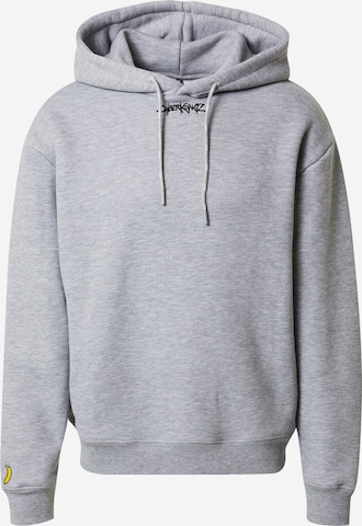 Sweat-shirt 'Jake' About You x Cyberkongz en gris : devant