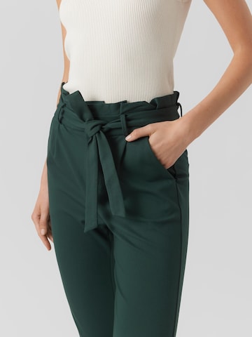Vero Moda Tall Slimfit Bukser med lægfolder 'Eva' i grøn