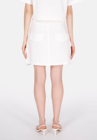 Colin's Skirt in White