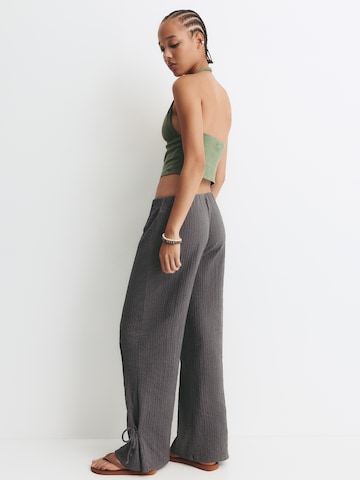 Pull&Bear Wide leg Broek in Grijs