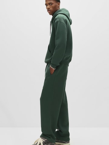 Pull&Bear Loosefit Hose in Grün