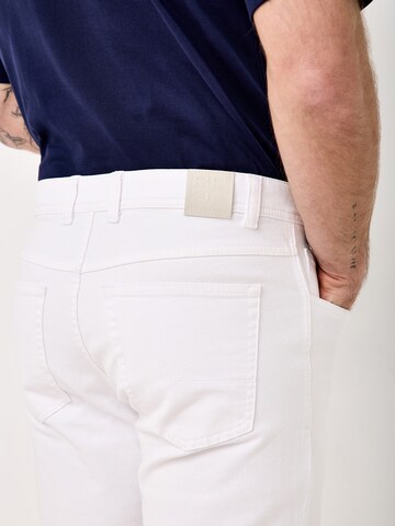 REDPOINT Slim fit Pants in White