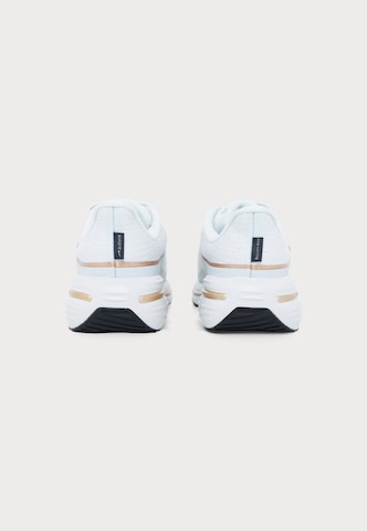 NIKE Αθλητικό παπούτσι 'Winflo 12' σε λευκό