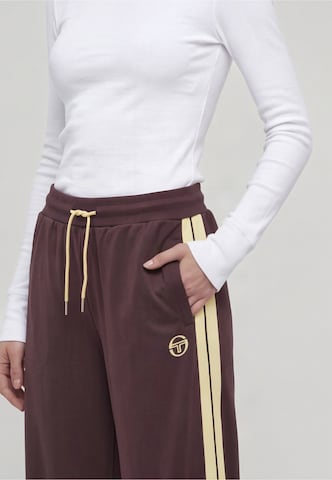 Sergio Tacchini Regular Trousers in Purple: front