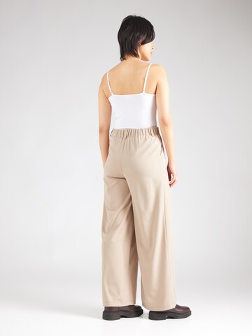 ONLY Loose fit Pleat-front trousers 'ONLCRISTINA' in Beige