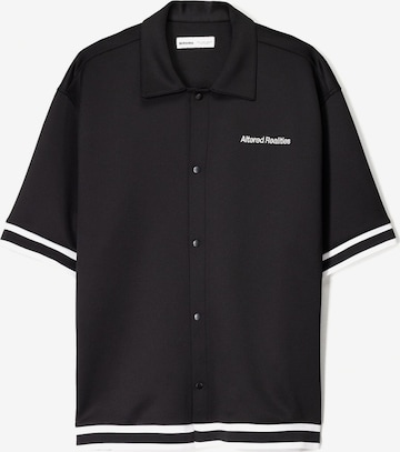 Comfort fit Camicia di Bershka in nero: frontale