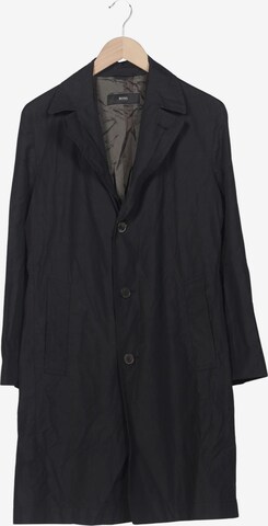 BOSS Black Mantel S in Schwarz: Vorderseite