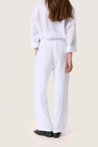 SOAKED IN LUXURY Loosefit Hose 'Auran' in Weiß