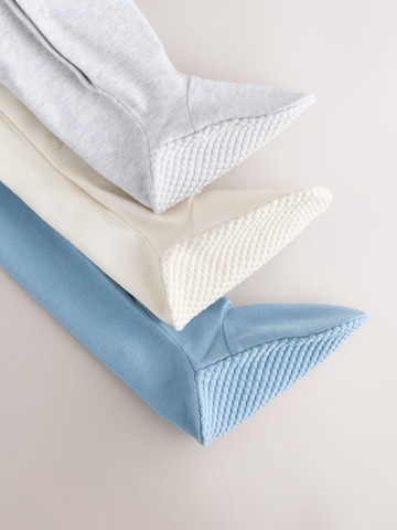 Next Yöpuku värissä beige