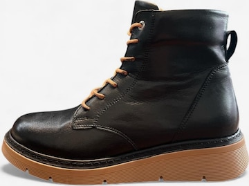 Begoria Ankle Boots in Schwarz: Vorderseite
