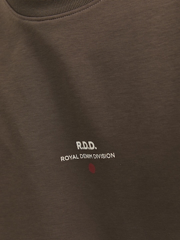 R.D.D. ROYAL DENIM DIVISION Shirt in Bruin