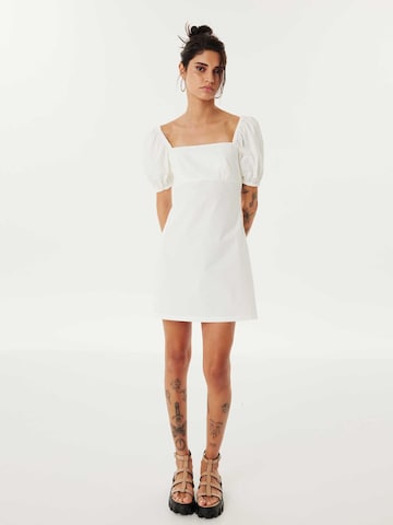 Twist Dress 'SQUARE COLLAR' in White