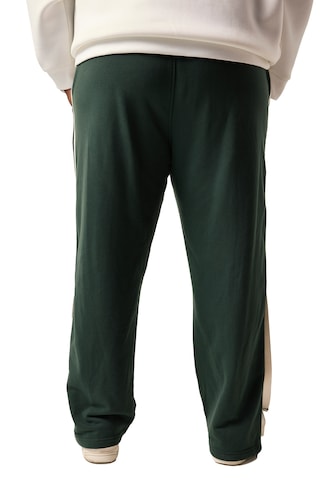 STHUGE Regular Pants in Green
