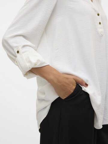 Camicia da donna 'Ani' di VERO MODA in bianco