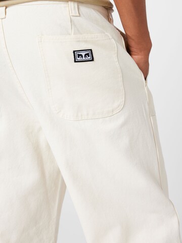 Regular Pantalon à pince 'Turner' Obey en blanc