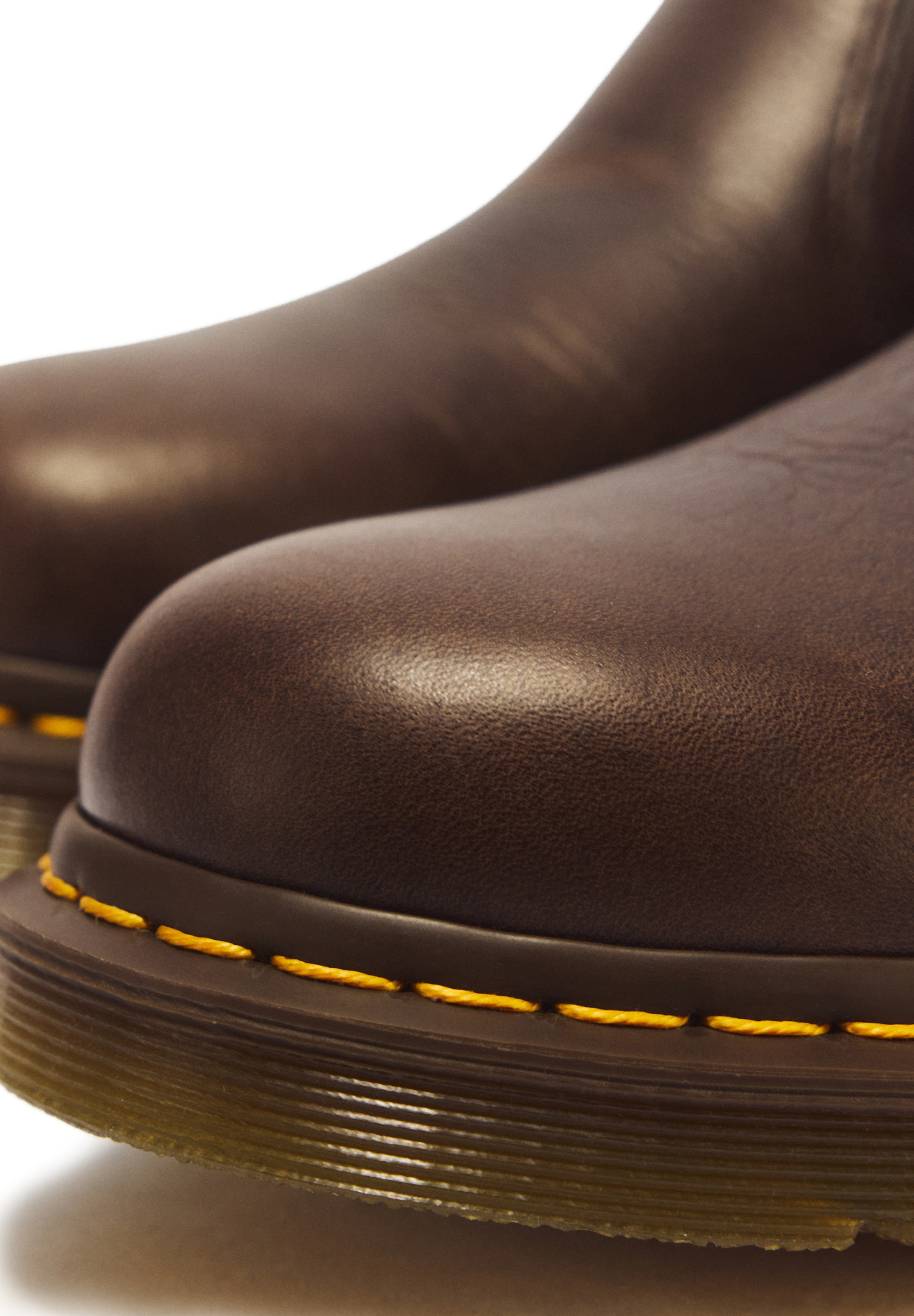 Dr. Martens Chelsea Boots in Braun