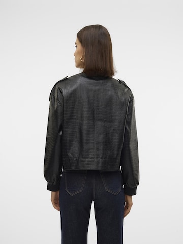 VERO MODA Between-Season Jacket 'WREN ' in Black