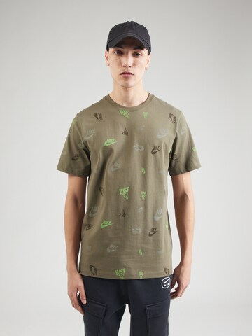 Nike Sportswear Shirt in Green: front