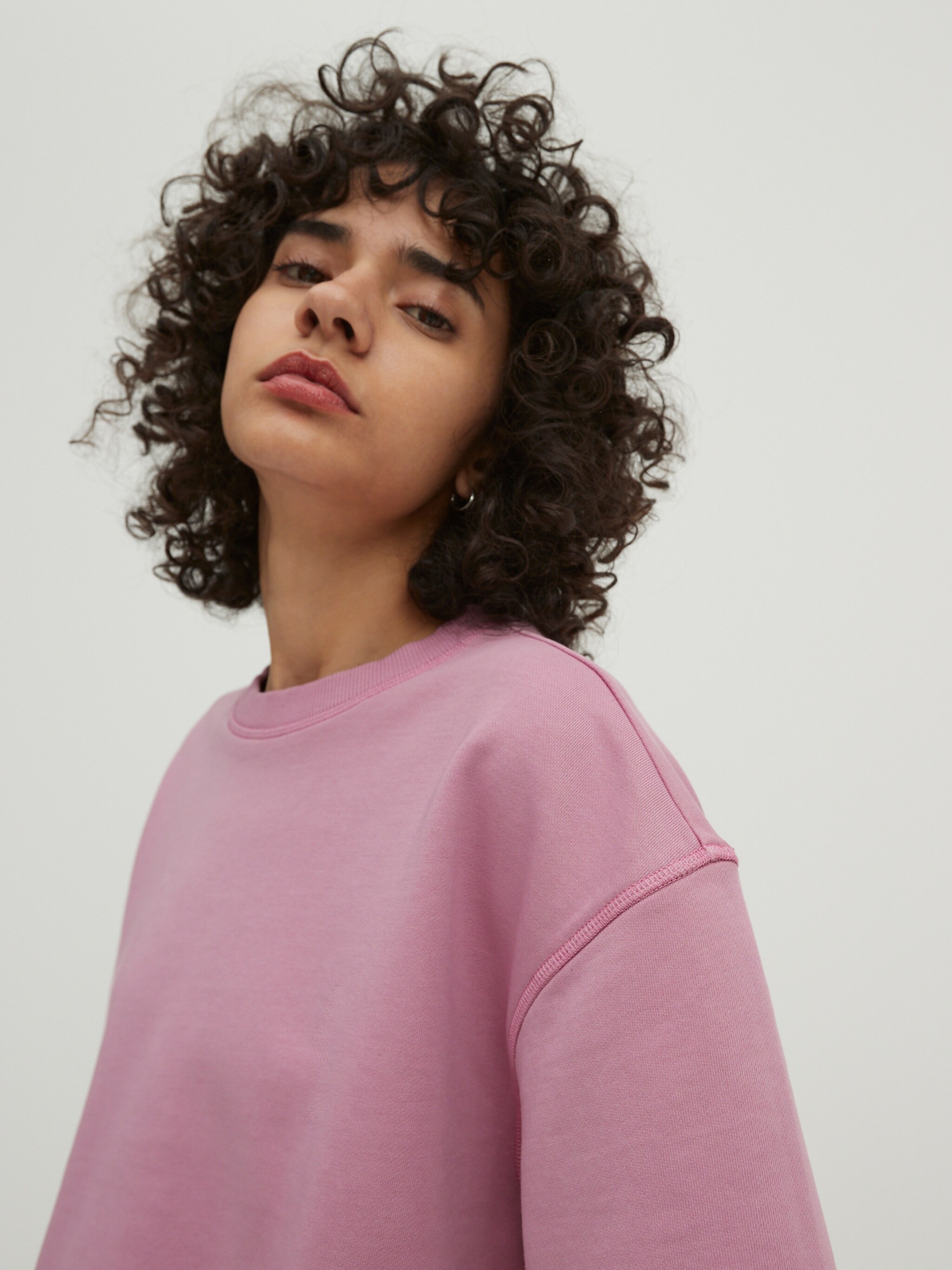 EDITED Produkte Sweatshirt 'Noa' lila