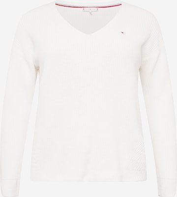 Tommy Hilfiger Curve Pullover 'HAYANA' in Weiß: front