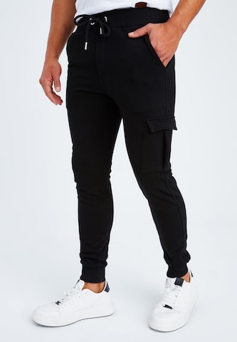 Leif Nelson Slim fit Pants in Black: front