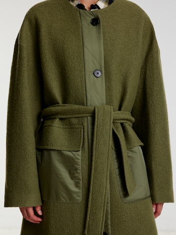 Manteau mi-saison 'Kimi' EDITED en vert