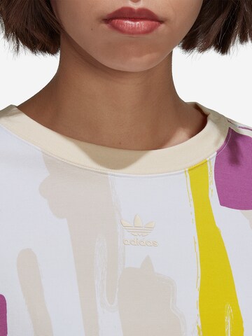 ADIDAS ORIGINALS Μπλουζάκι 'Thebe Magugu Allover Print ' σε λευκό