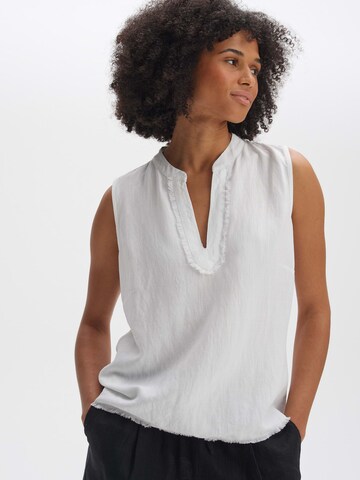 OPUS - Blusa 'Fynx' en blanco: frente