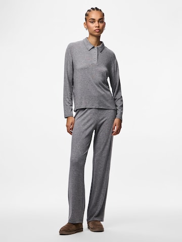 PIECES - regular Pantalón 'PCRITT' en gris