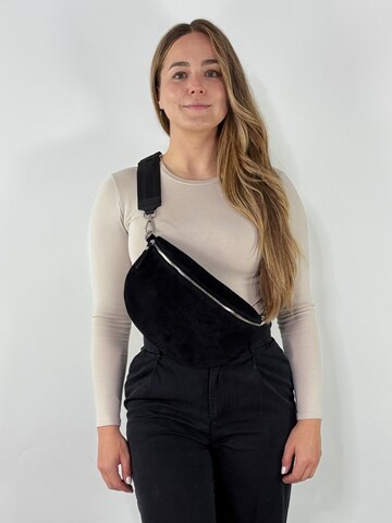 lePelou Gürteltasche 'ARIA large' in Schwarz