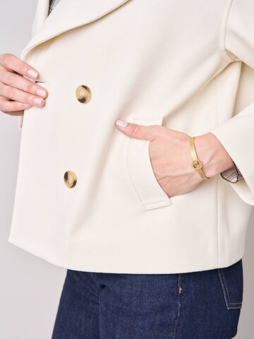 Manteau d’hiver Deeluxe en beige